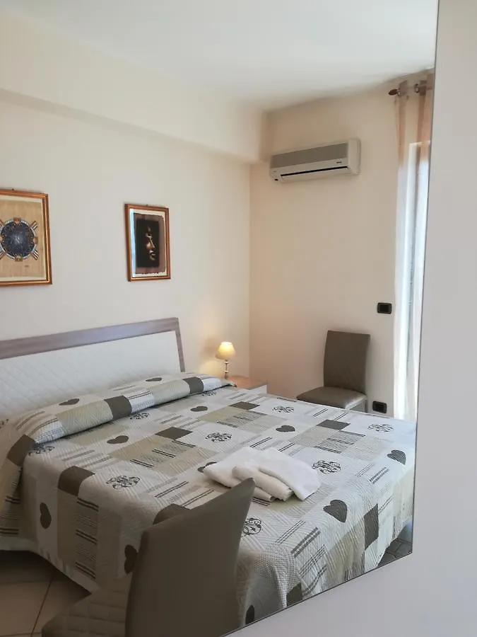La Collina Capo D'Orlando Bed & Breakfast 3*,